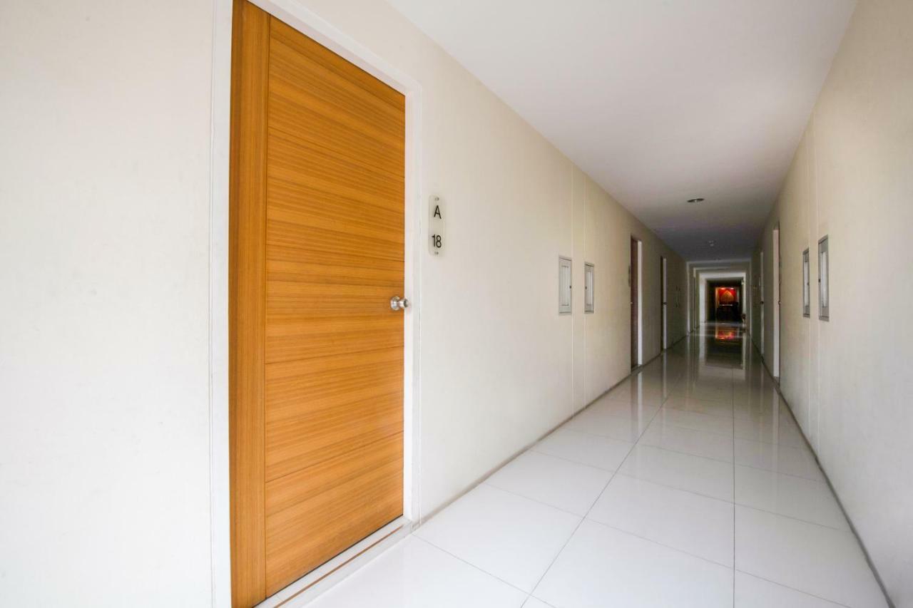 Oyo 306 Paradise Park Laemchabang Si Racha Exterior foto